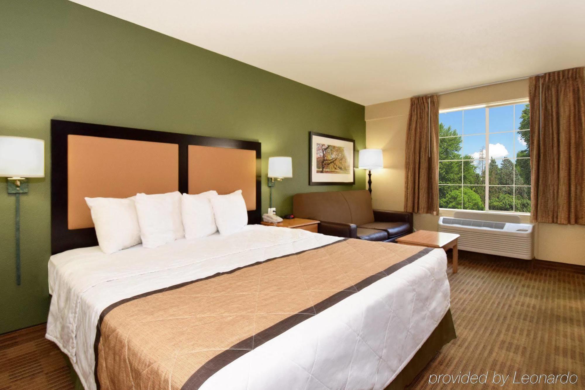 Extended Stay America Select Suites - Raleigh - Research Triangle Park - Hwy 55 Ντάραμ Εξωτερικό φωτογραφία