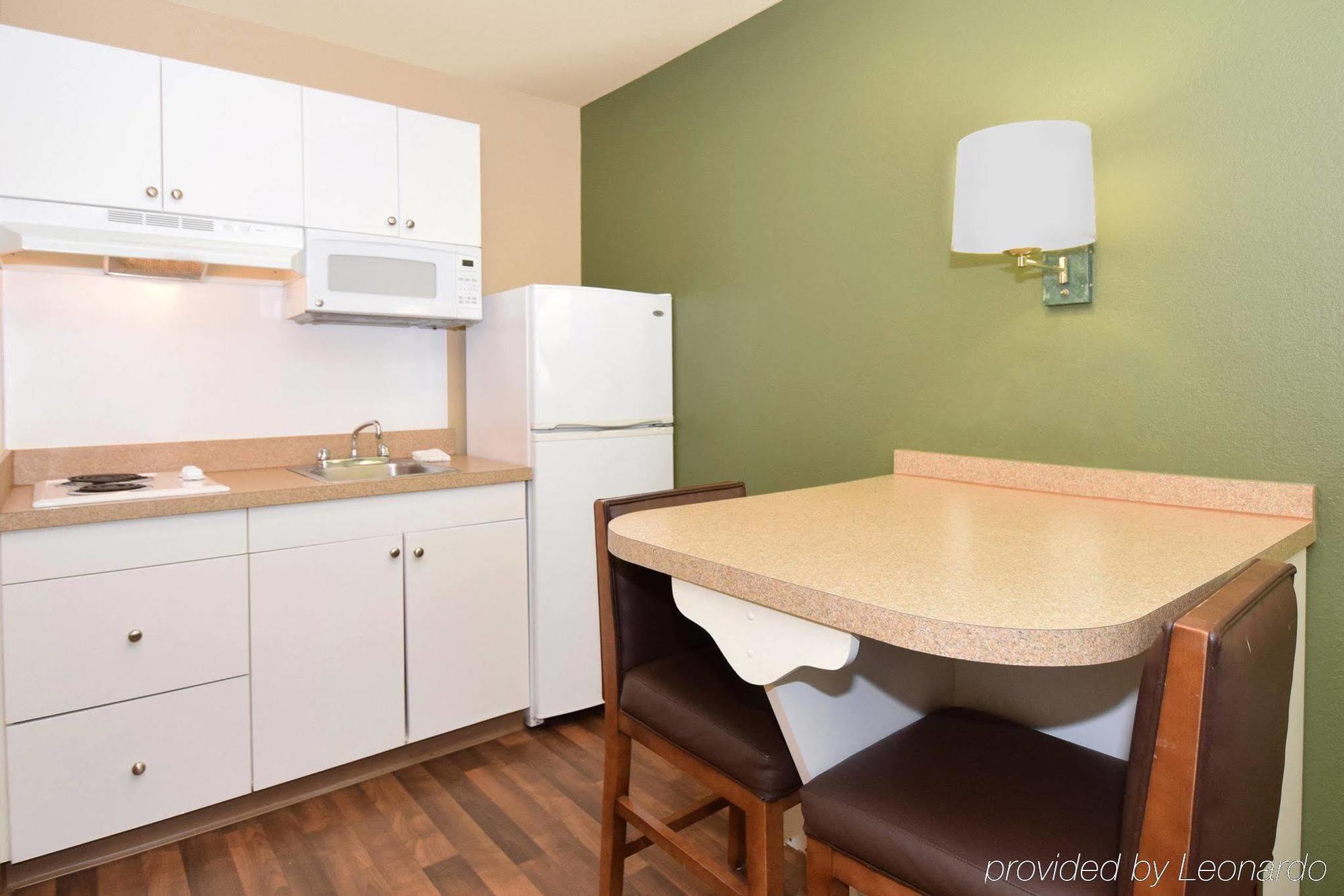 Extended Stay America Select Suites - Raleigh - Research Triangle Park - Hwy 55 Ντάραμ Εξωτερικό φωτογραφία